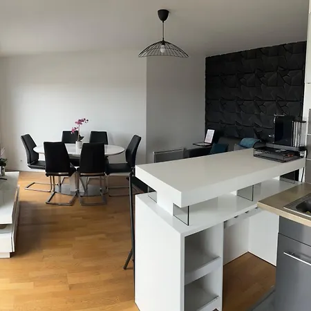 Orchidees 5pers Parking Wifi * Choisy-le-Roi