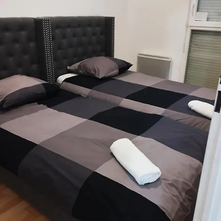 Orchidees 5pers Parking Wifi شقة *